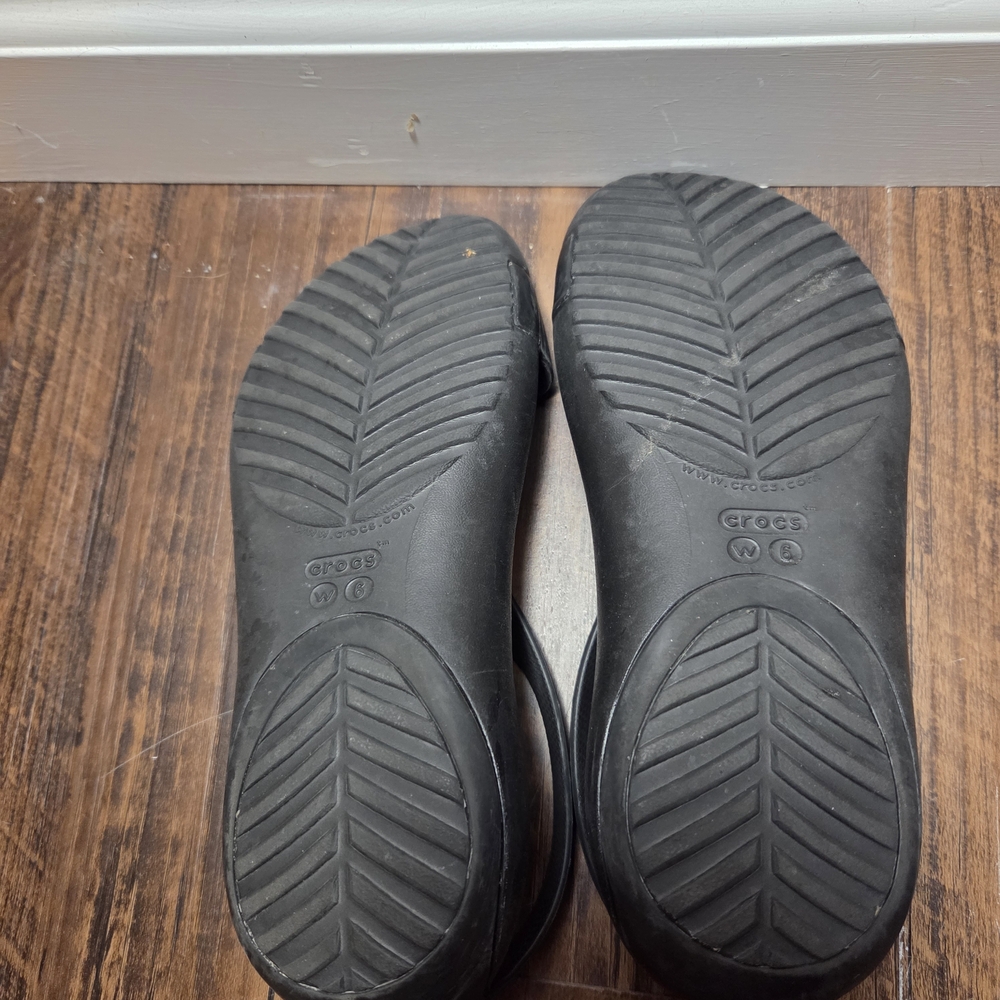 CROCS Women's Black Sandals - Picture 4 of 4